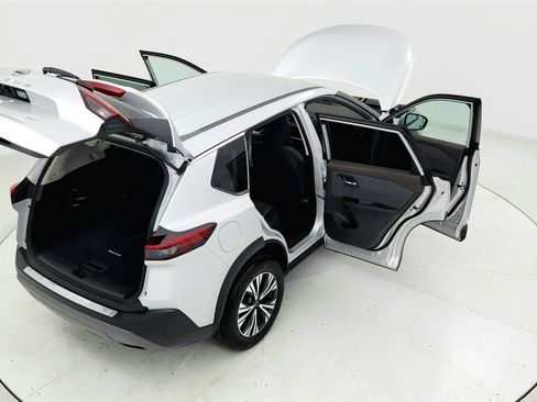 Used 2022 Nissan Rogue SV image 23