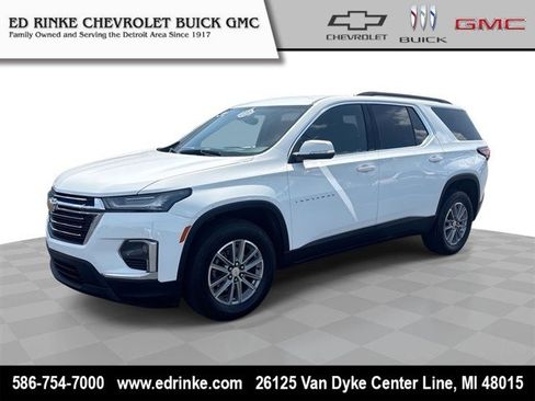 Used 2023 Chevrolet Traverse LT FWD image 1