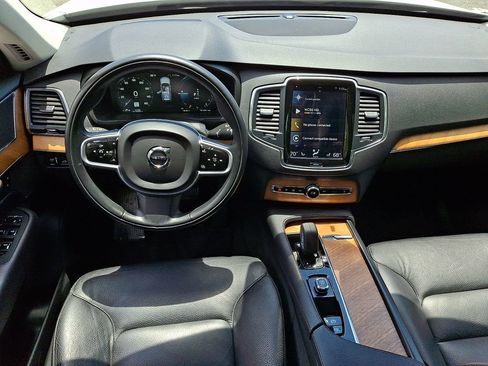 Used 2022 Volvo XC90 T8 Inscription Expression w/ Climate Package AWD/4WD image 11