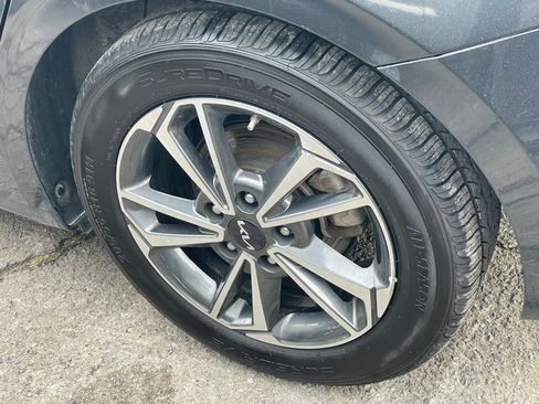 Used 2023 Kia Forte LXS image 26