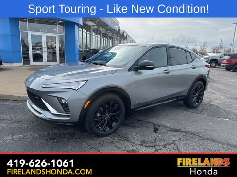 Used 2025 Buick Envista Sport Touring w/ Convenience I Package FWD image 2