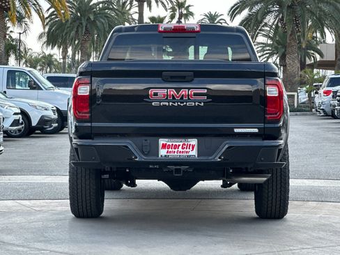 New 2026 GMC Canyon Elevation image 5