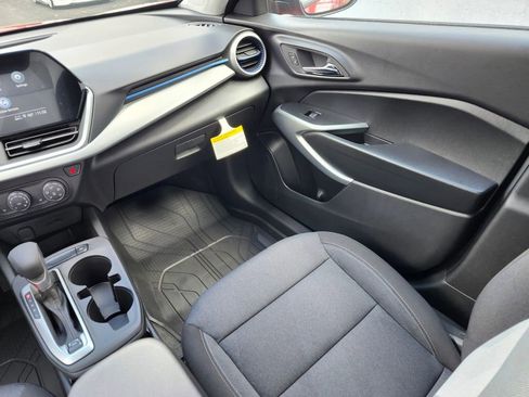 New 2026 Chevrolet Trax LS w/ LS Convenience Package image 13