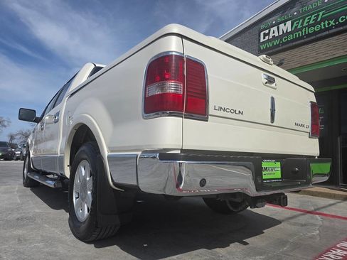 Used 2008 Lincoln Mark LT 2WD image 10