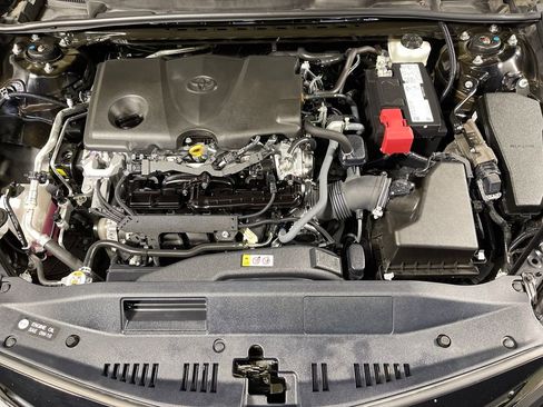 Certified 2023 Toyota Camry SE image 9