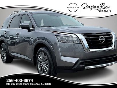 New 2025 Nissan Pathfinder SL w/ SL Premium Package