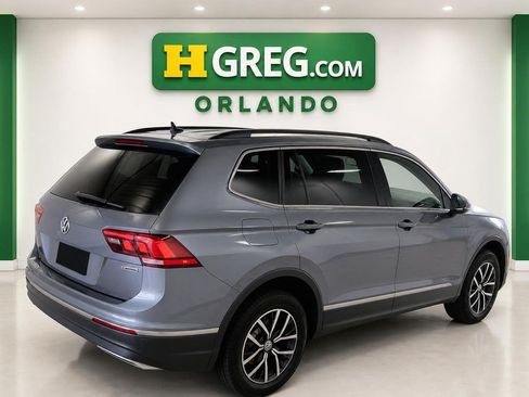 Used 2020 Volkswagen Tiguan SE w/ Panoramic Sunroof Package AWD/4WD image 6