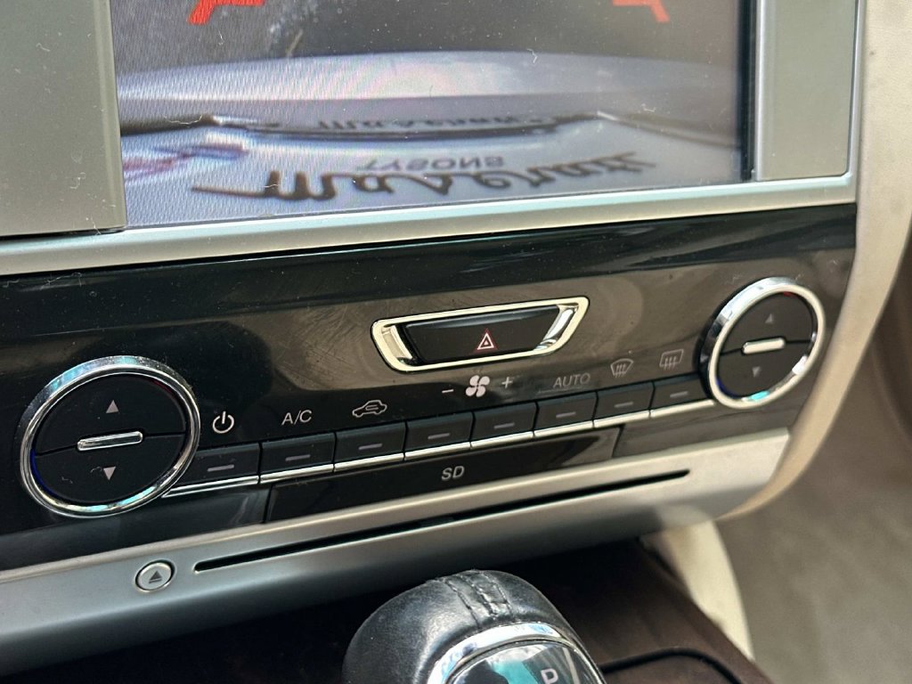Used 2014 Maserati Quattroporte S Q4 AWD/4WD image 23
