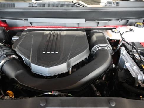 New 2026 Chevrolet Traverse LT w/ LPO, Floor Liner Package FWD image 29