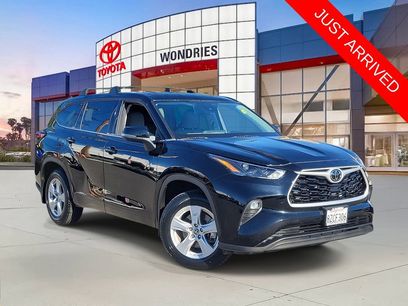 Used 2022 Toyota Highlander LE