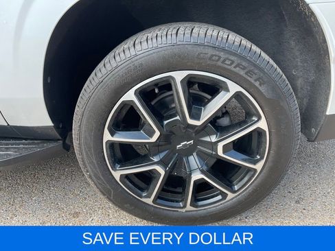 Used 2021 Chevrolet Suburban RST w/ Rear Media and Nav Package RWD image 30