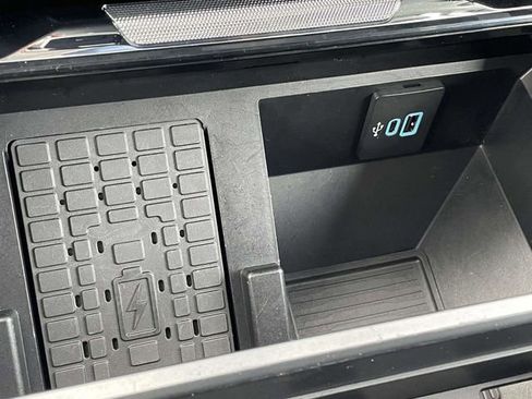 Used 2024 Ford F350 Lariat w/ Lariat Ultimate Package image 32