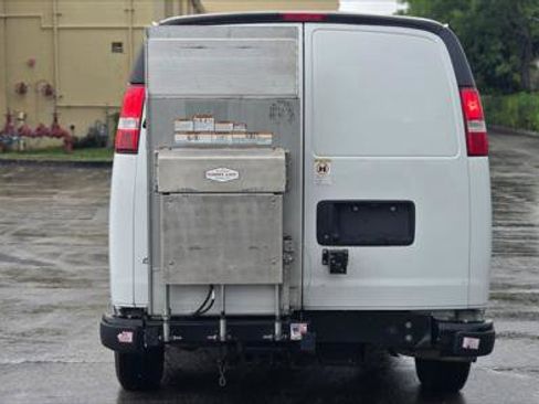 Used 2021 Chevrolet Express 3500 Cargo Van RWD 3500 135 w/ Driver Convenience Package image 6