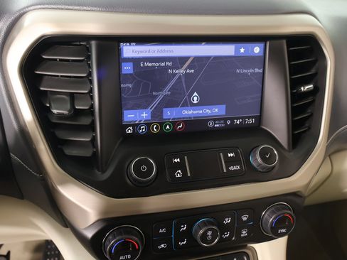 Used 2023 GMC Acadia Denali AWD/4WD image 7