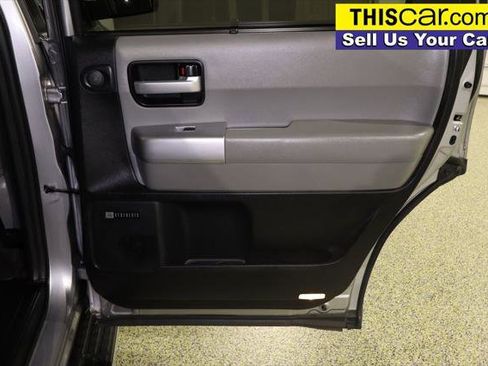 Used 2019 Toyota Sequoia Limited w/ Safety & Convenience Package image 29