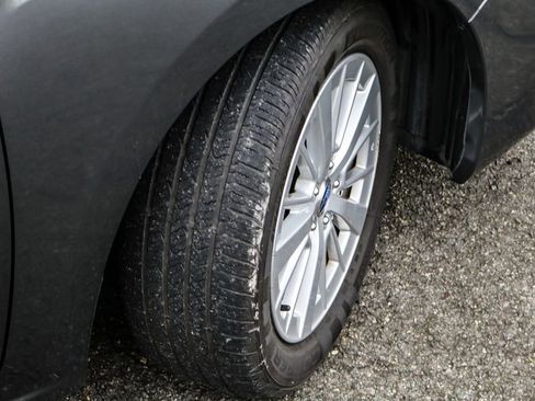 Used 2018 Subaru Impreza 2.0i Premium image 38