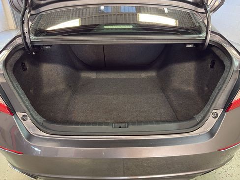 Used 2018 Honda Accord Sport image 29