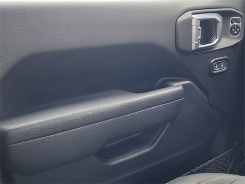 Certified 2024 Jeep Wrangler Sport S image 37