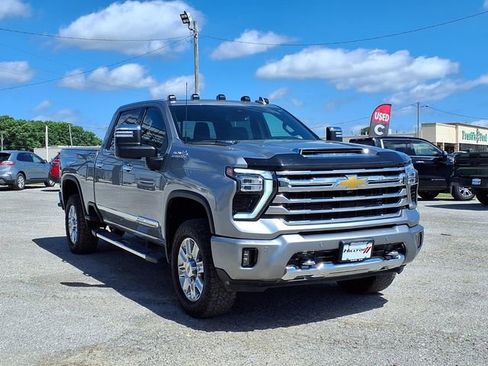 Used 2024 Chevrolet Silverado 3500 High Country AWD/4WD image 24