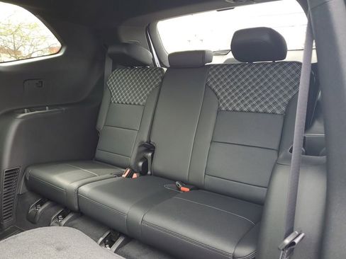 New 2026 GMC Acadia Denali w/ Super Cruise Package AWD/4WD image 9