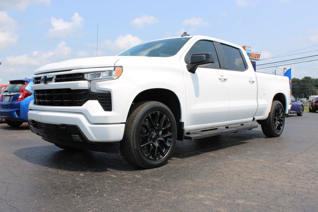 Used 2025 Chevrolet Silverado 1500 RST w/ Convenience Package II AWD/4WD image 11