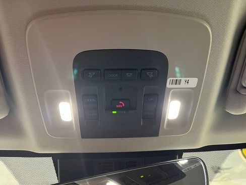 Used 2025 Toyota Camry LE w/ Convenience Package FWD image 9