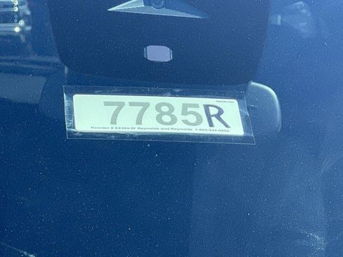 Used 2025 GMC Acadia Elevation image 33