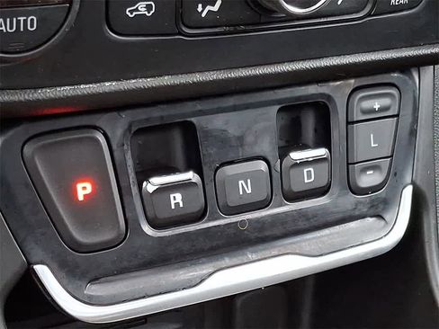 Used 2019 GMC Terrain Denali w/ Driver Alert Package II image 15