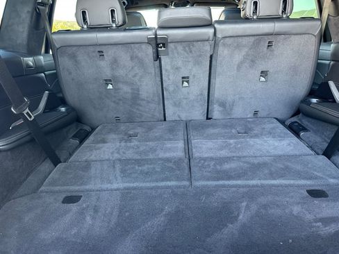 Used 2022 BMW X7 M50i image 16