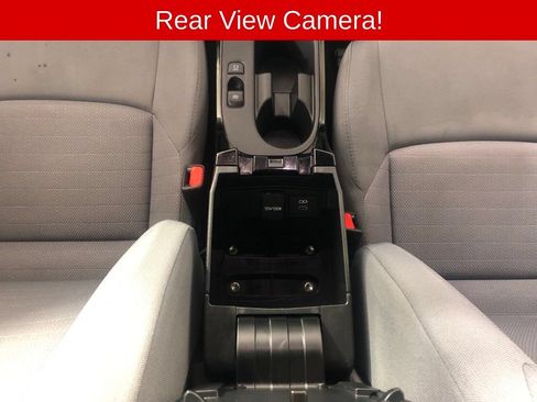 Used 2024 Toyota Corolla SE FWD image 9