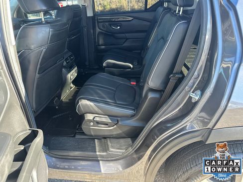 Used 2025 Honda Pilot Elite image 21