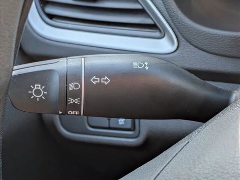 Used 2022 Hyundai Accent SE FWD image 16