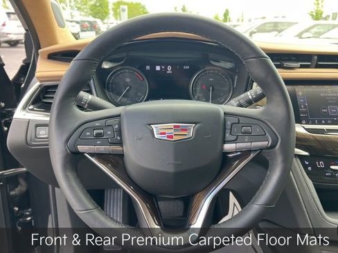 Used 2020 Cadillac XT6 Premium Luxury w/ Platinum Package AWD/4WD image 13