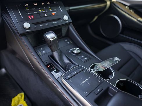 Used 2018 Lexus RC 350 image 22