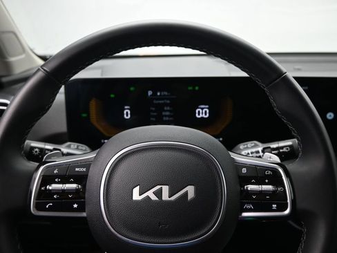 Used 2025 Kia Sorento EX AWD/4WD image 13