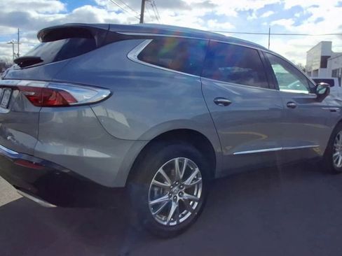 Used 2023 Buick Enclave Essence w/ Experience Buick Package image 2