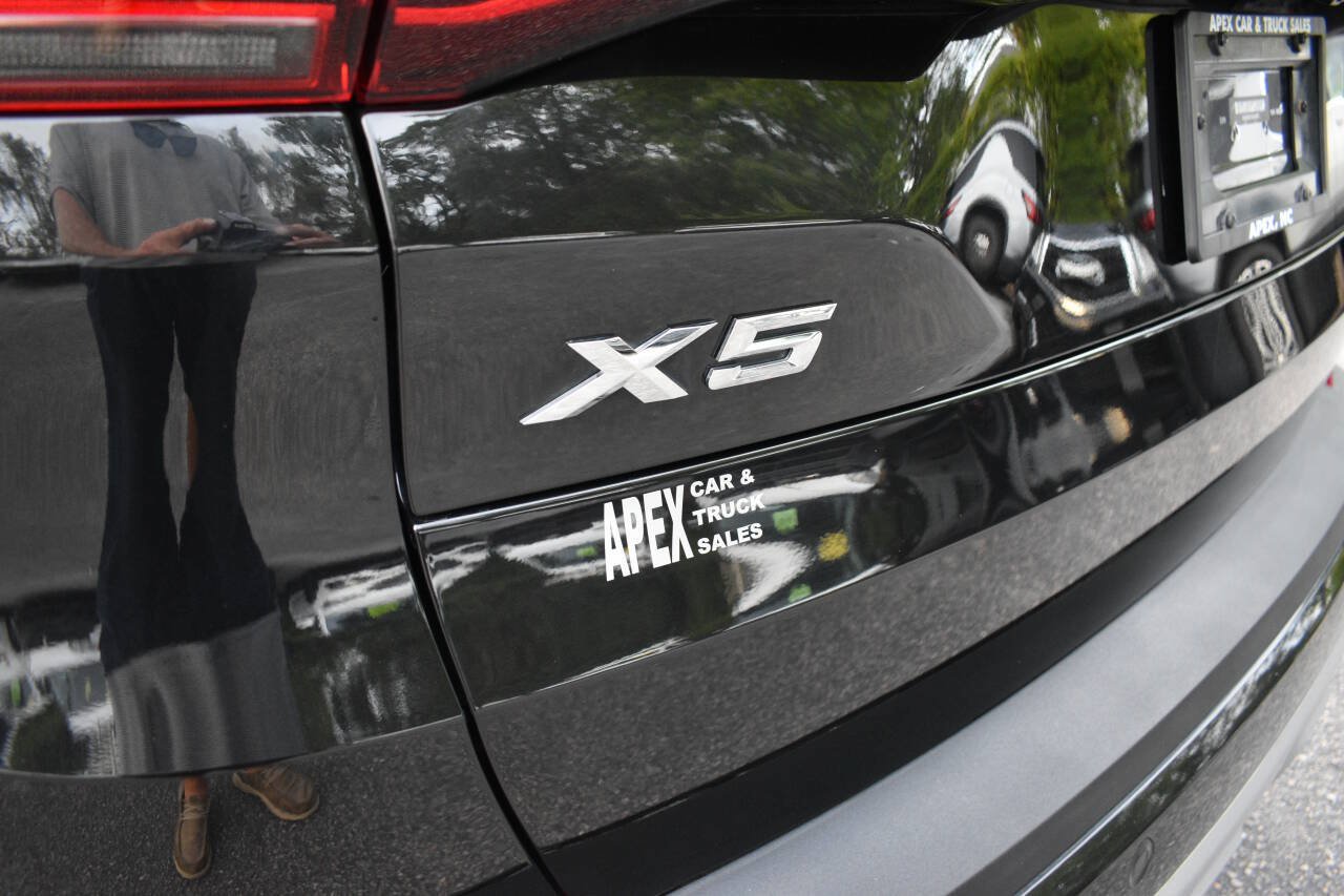 Used 2019 BMW X5 xDrive40i w/ Premium Package 2 AWD/4WD image 32