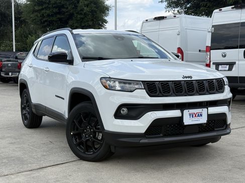 New 2026 Jeep Compass Latitude AWD/4WD image 2