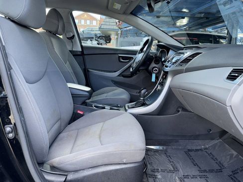 Used 2015 Hyundai Elantra SE w/ Option Group 02 image 25