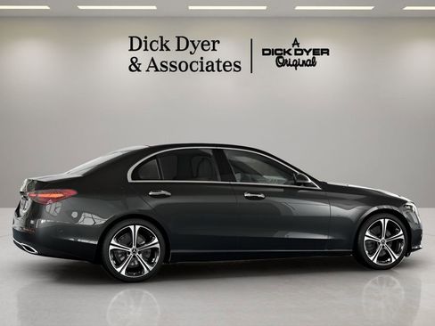 Used 2025 Mercedes-Benz C 300 Sedan image 7
