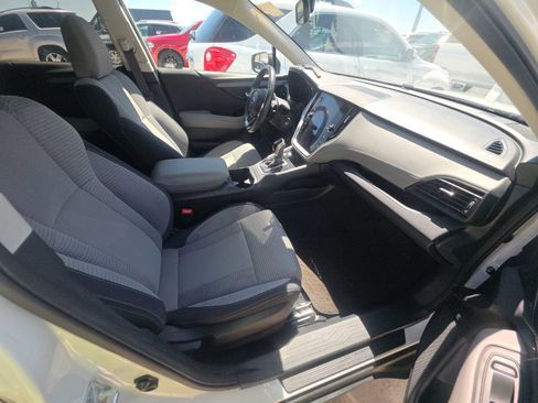 Used 2024 Subaru Outback Premium AWD/4WD image 13