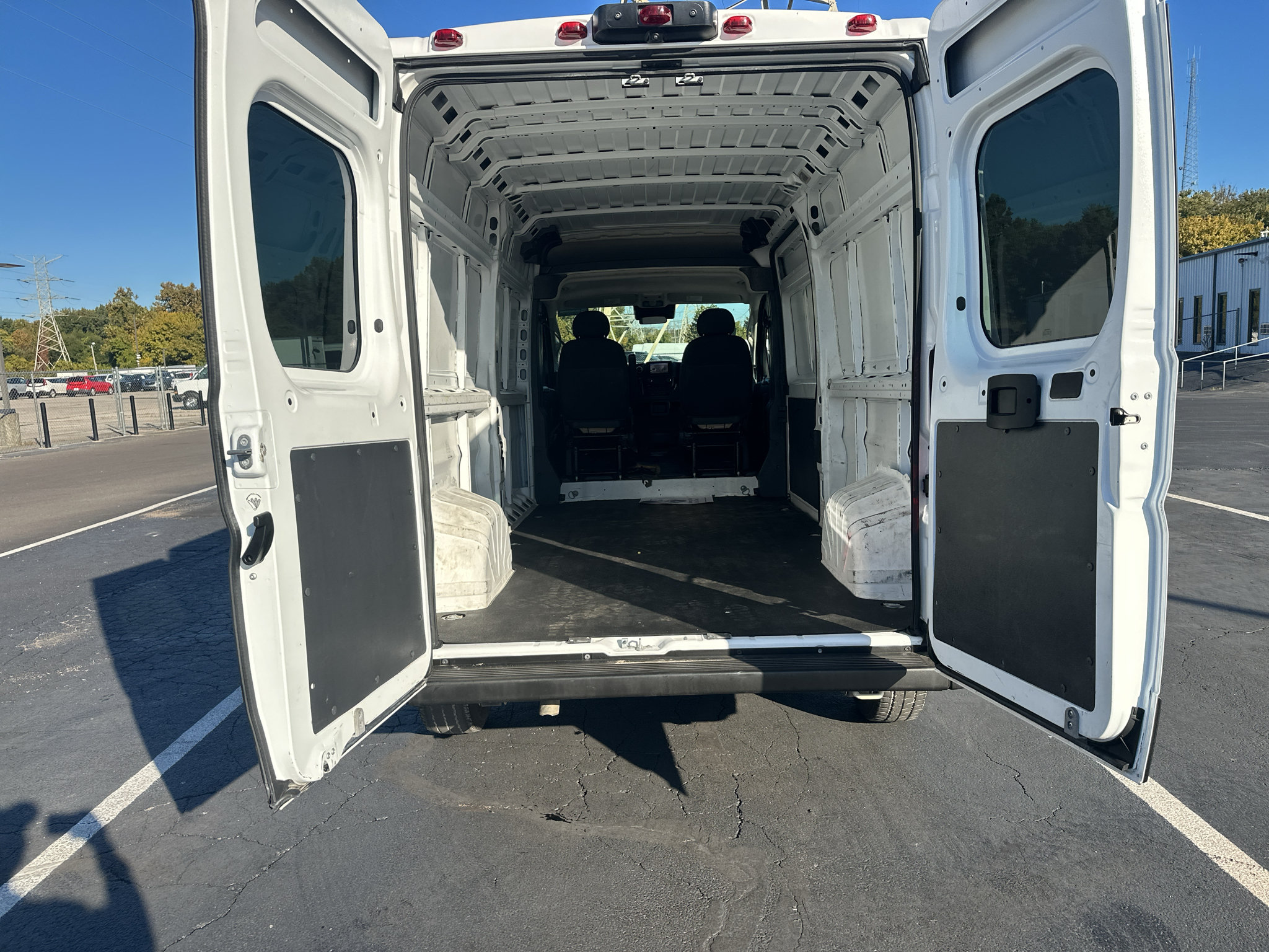 Used 2023 RAM ProMaster 2500 FWD image 21
