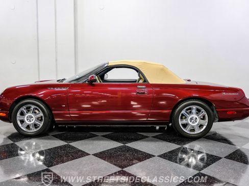 Used 2004 Ford Thunderbird RWD image 12