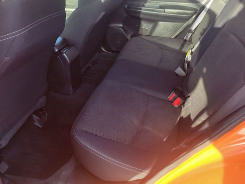 Used 2014 Subaru Crosstrek 2.0i Premium AWD/4WD image 9