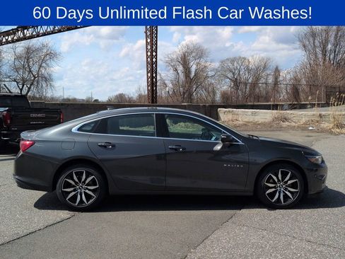 Certified 2018 Chevrolet Malibu LT w/ Leather Package image 2