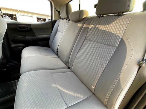 Used 2021 Toyota Tacoma SR w/ SR Convenience Package image 18