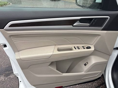 Certified 2023 Volkswagen Atlas SE AWD/4WD image 12