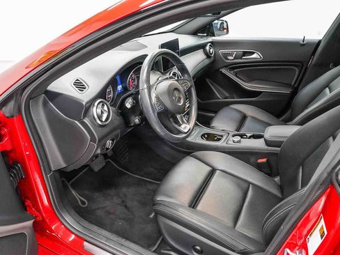 Used 2019 Mercedes-Benz CLA 250 image 18