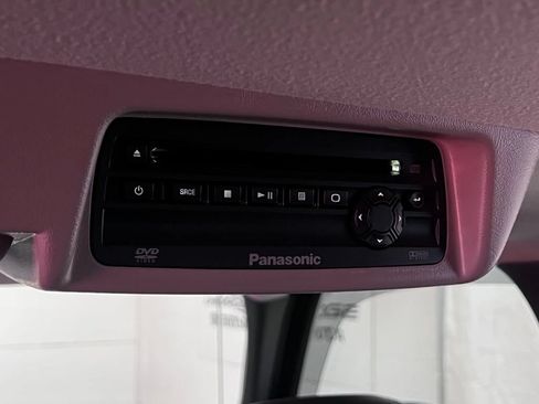 Used 2004 Chevrolet Avalanche Z71 w/ Sun And Sound Package AWD/4WD image 82