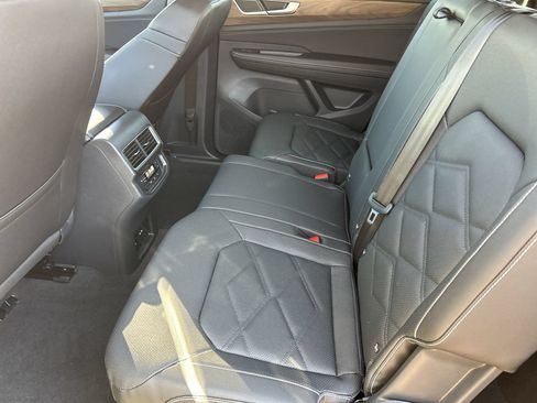 New 2026 Volkswagen Atlas SE FWD image 13